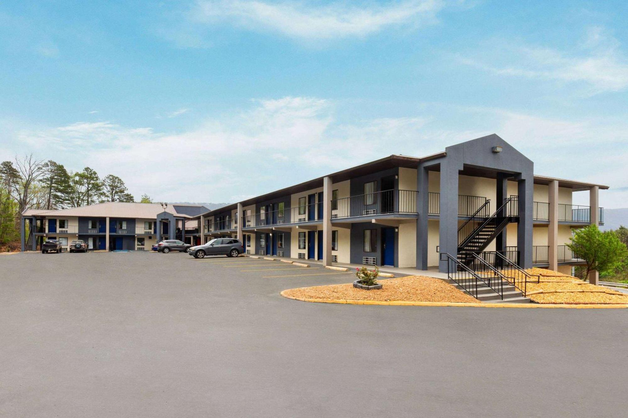 Days Inn By Wyndham Chattanooga Lookout Mountain West Екстер'єр фото