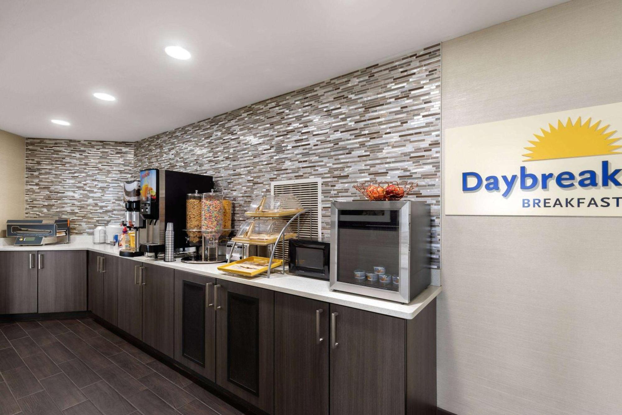 Days Inn By Wyndham Chattanooga Lookout Mountain West Екстер'єр фото