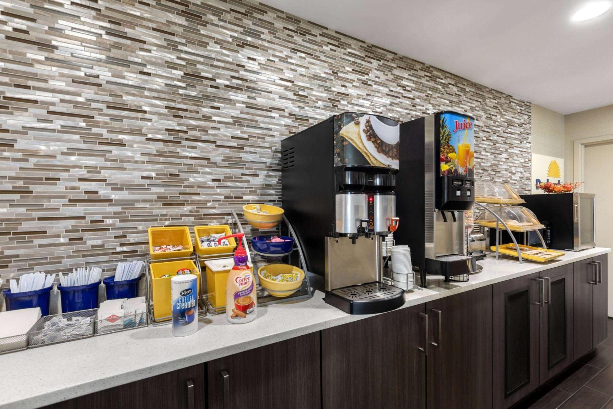 Days Inn By Wyndham Chattanooga Lookout Mountain West Екстер'єр фото