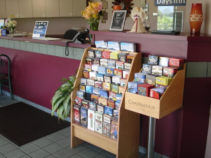 Days Inn By Wyndham Chattanooga Lookout Mountain West Екстер'єр фото